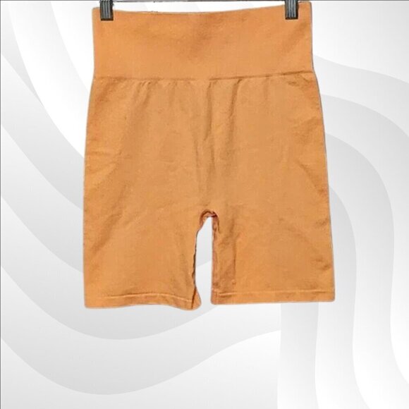 2/$50 NWOT WeWoreWhat Seamless Peach Cobbler Biker Shorts Size S - Picture 3 of 6